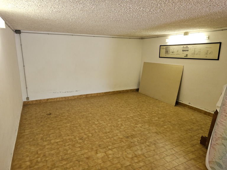 Image 64